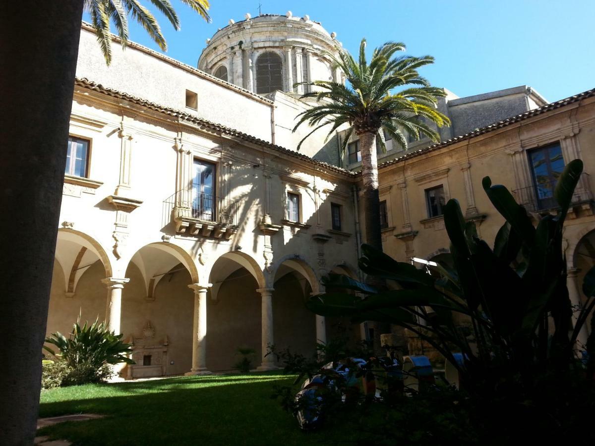 Liz House Lejlighed Caltagirone Eksteriør billede
