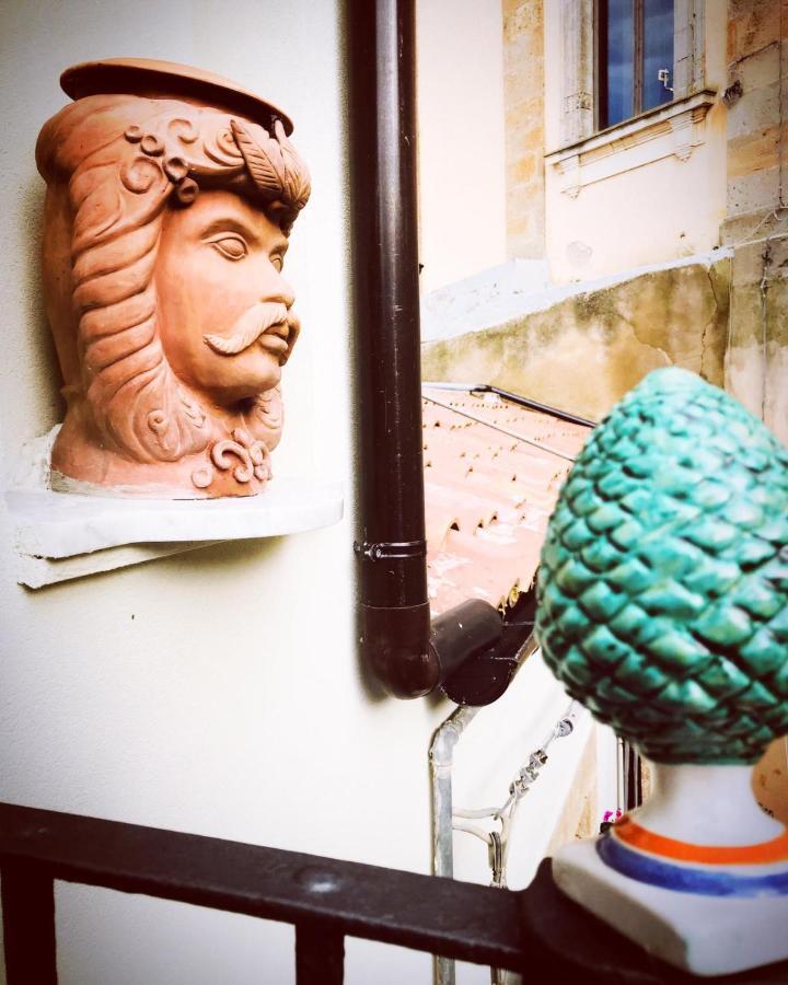 Liz House Lejlighed Caltagirone Eksteriør billede