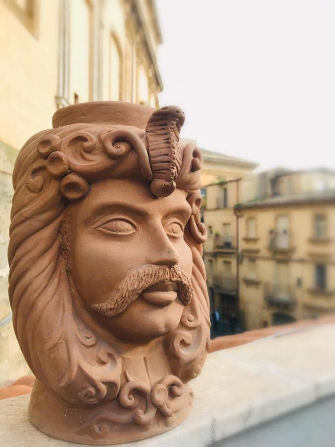 Liz House Lejlighed Caltagirone Eksteriør billede